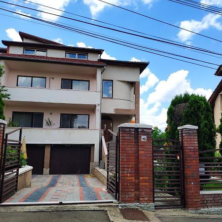 Ten'S Apartment - Spatios Si Linistit Cluj-Napoca Eksteriør bilde