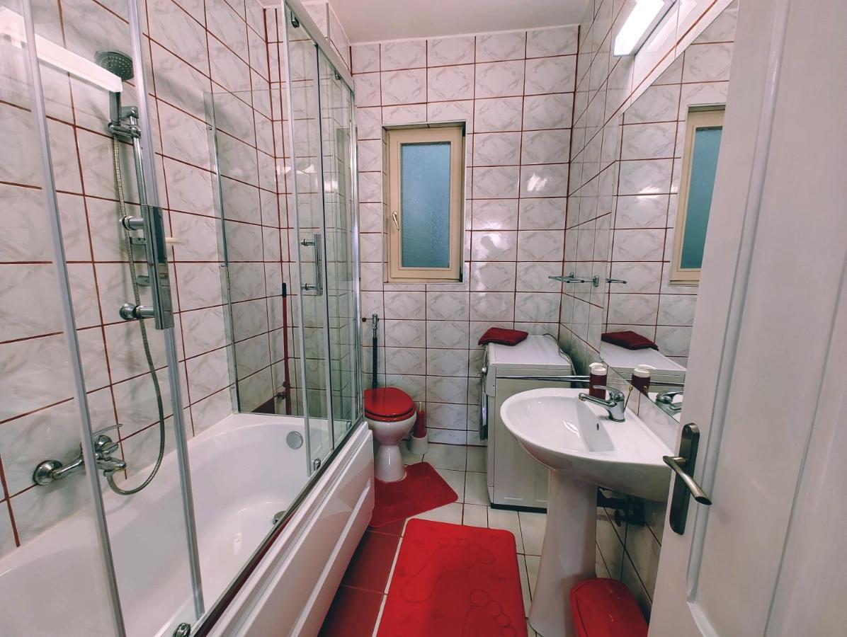 Ten'S Apartment - Spatios Si Linistit Cluj-Napoca Eksteriør bilde