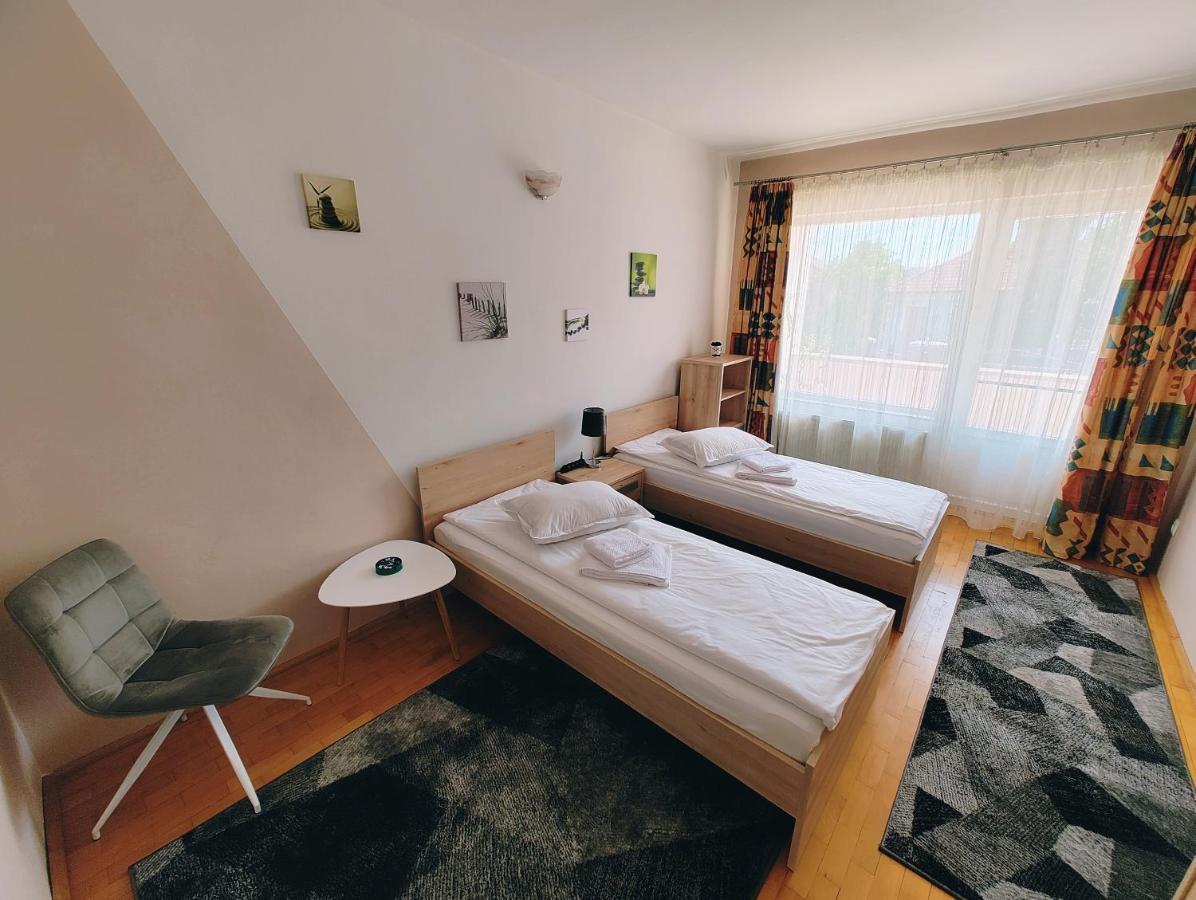 Ten'S Apartment - Spatios Si Linistit Cluj-Napoca Eksteriør bilde